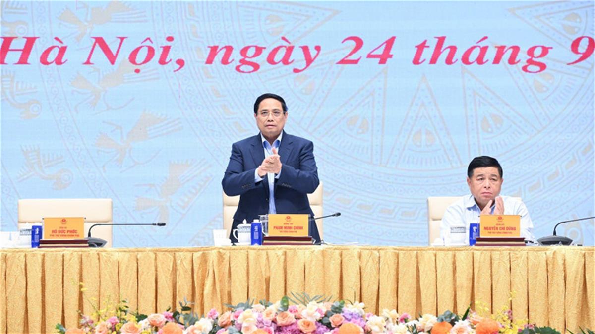 Tranh thủ từng ngày, từng giờ để đưa khoa học công nghệ, đổi mới sáng tạo và chuyển đổi số vào mọi hoạt động
